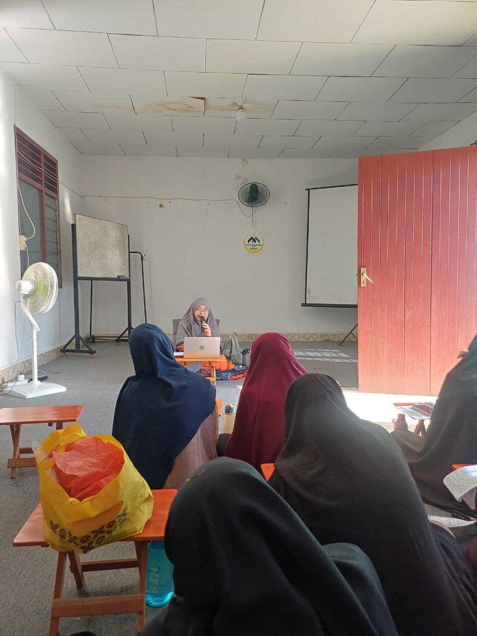 Kajian Mualaf Center Medan: Mengenali dan Memahami Pikiran Negatif - Mualaf Center Medan